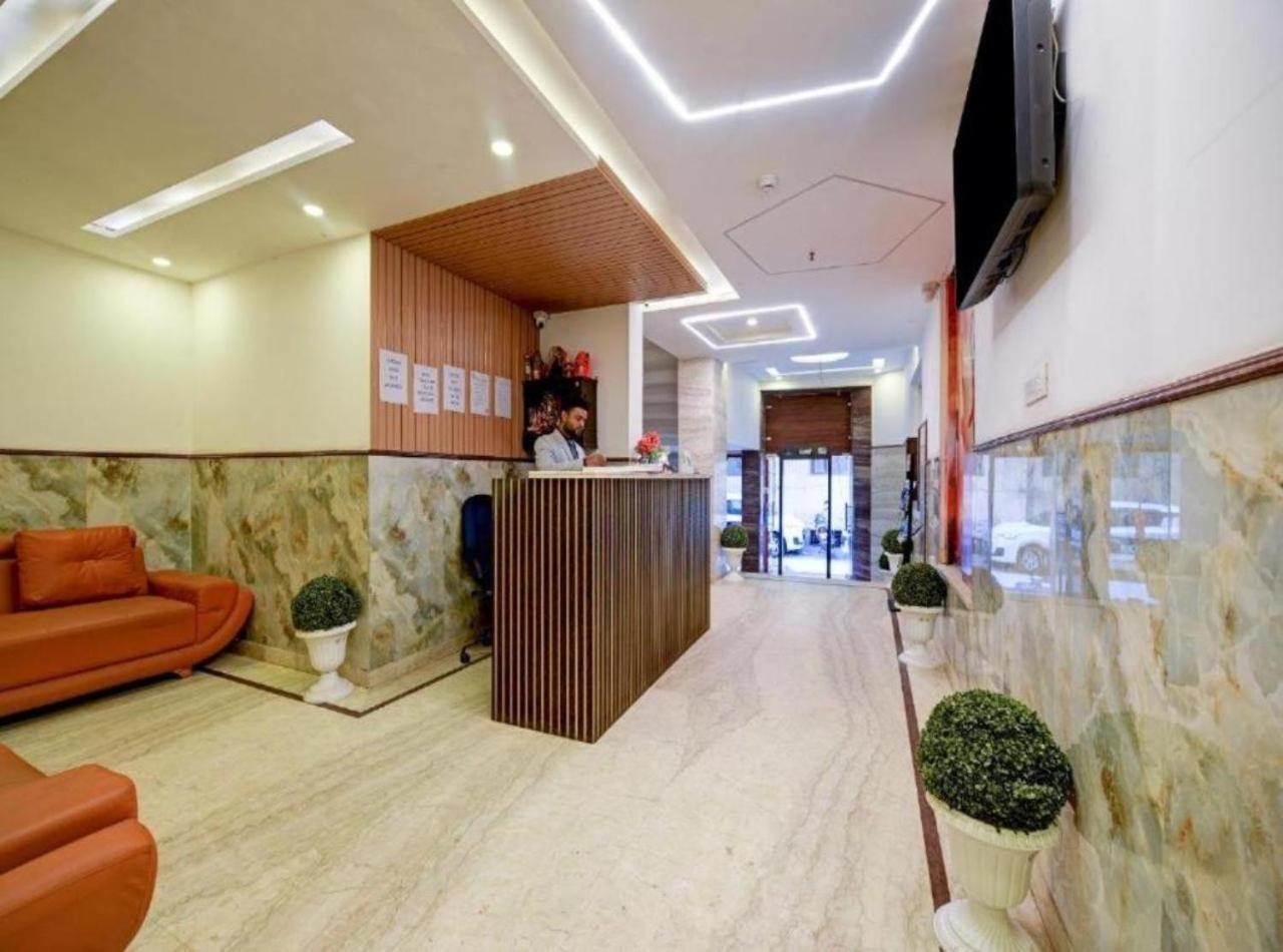 Rosewood Suites A Family Hotel Near Delhi Airport New Delhi Bagian luar foto