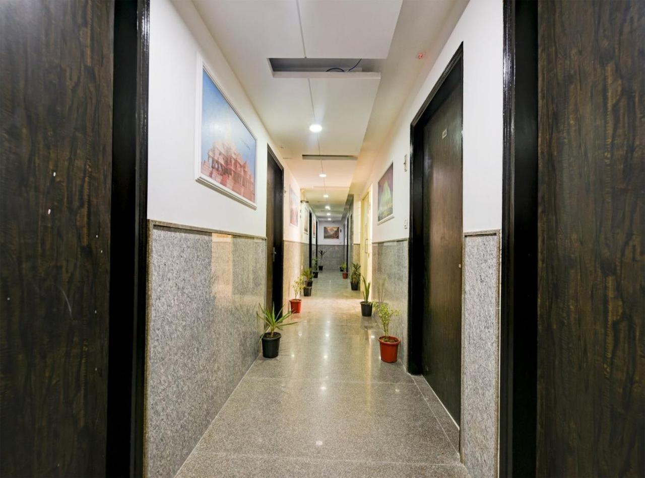 Rosewood Suites A Family Hotel Near Delhi Airport New Delhi Bagian luar foto